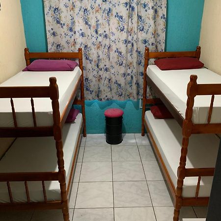 Fica, Vai Ter Bolo Hostel Итажаи Экстерьер фото