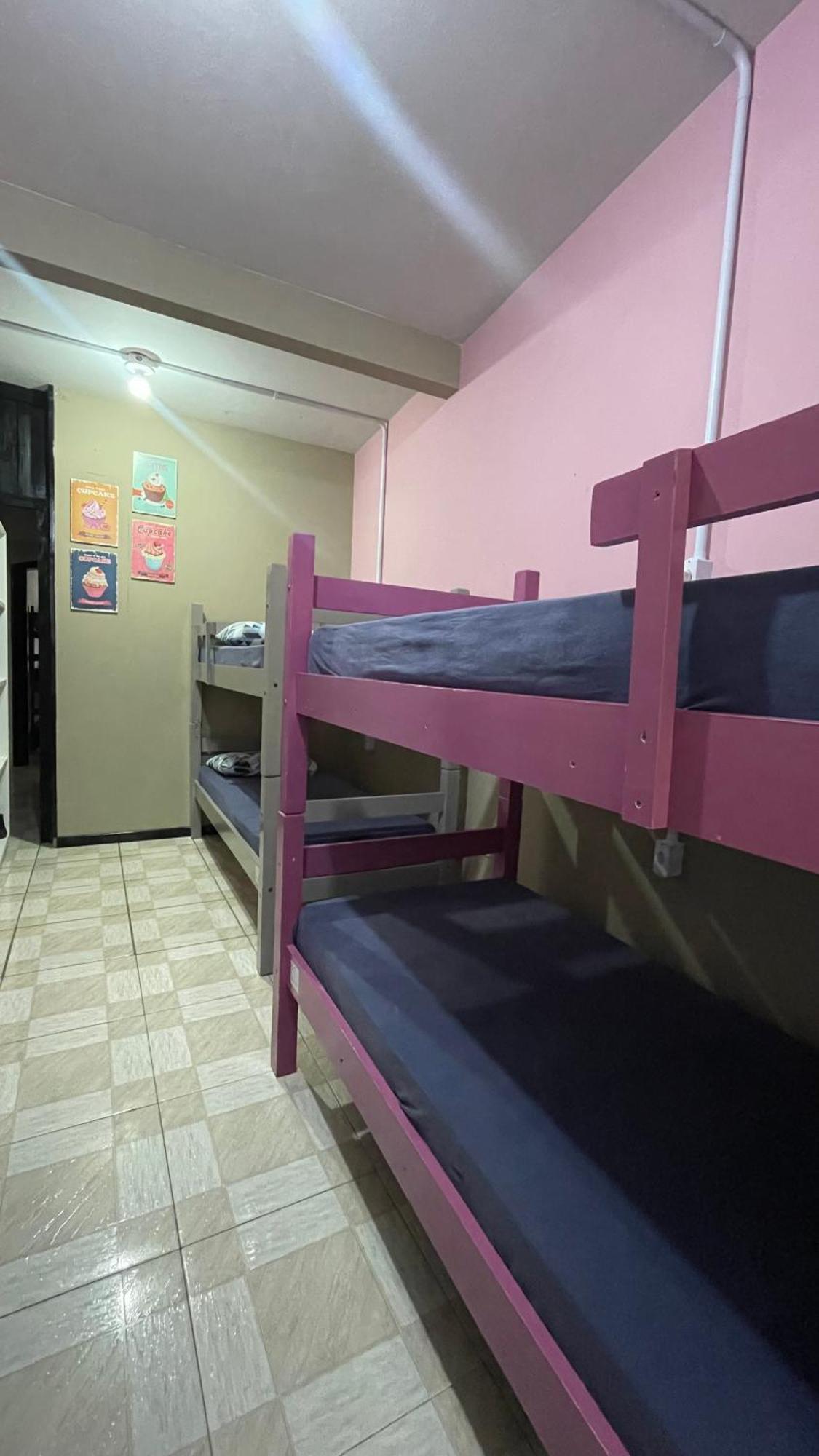 Fica, Vai Ter Bolo Hostel Итажаи Экстерьер фото
